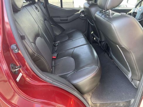 Used 2015 Nissan Xterra PRO-4X w/ Pro-4x Leather Package image 41