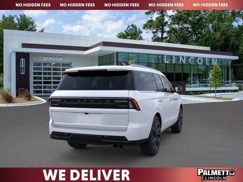 New 2026 Lincoln Navigator Reserve AWD/4WD image 8
