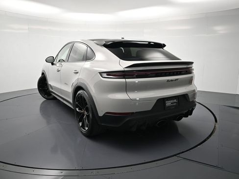 Certified 2025 Porsche Cayenne Turbo GT AWD/4WD image 47