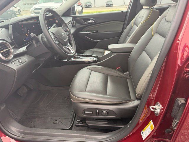 Used 2024 Chevrolet Trax ACTIV w/ Sunroof Package FWD image 23