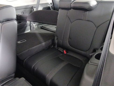 Certified 2025 Honda Pilot EX-L image 19