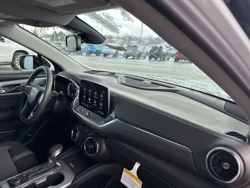 New 2026 Chevrolet Blazer LT w/ Convenience Package AWD/4WD image 31