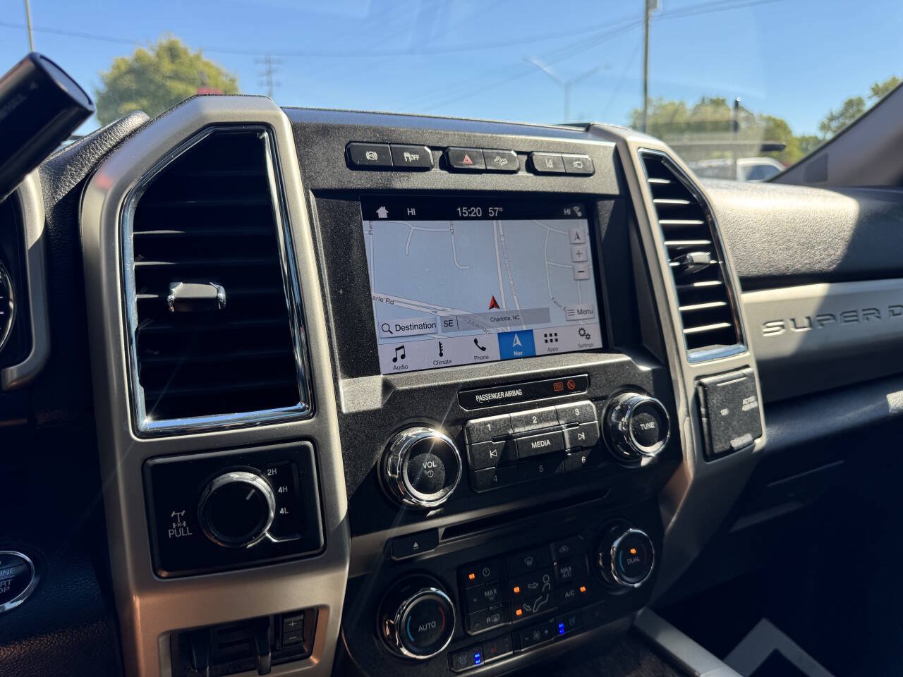 Used 2018 Ford F350 Lariat w/ Lariat Ultimate Package AWD/4WD image 29
