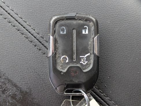 Used 2022 GMC Terrain SLE w/ Driver Convenience Package FWD image 30