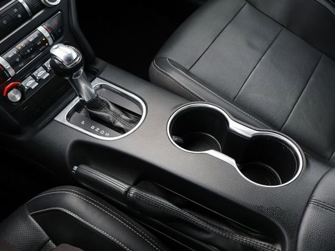 Used 2019 Ford Mustang GT Premium RWD image 30
