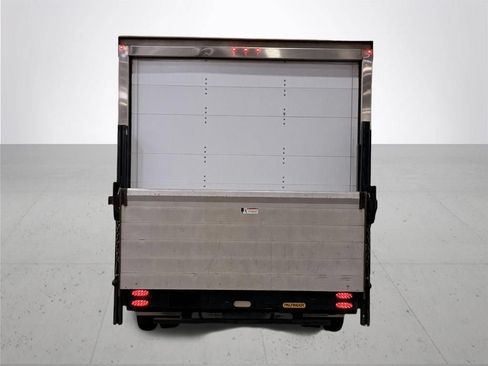 Used 2016 Ford E-450 and Econoline 450 Super Duty w/ Power Windows & Locks Group RWD image 9