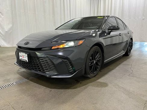 Used 2025 Toyota Camry SE w/ Multimedia Upgrade Package FWD image 25