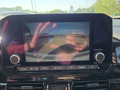 New 2025 Nissan Pathfinder SV image 24