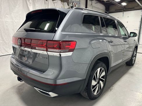 Used 2025 Volkswagen Atlas SE image 7