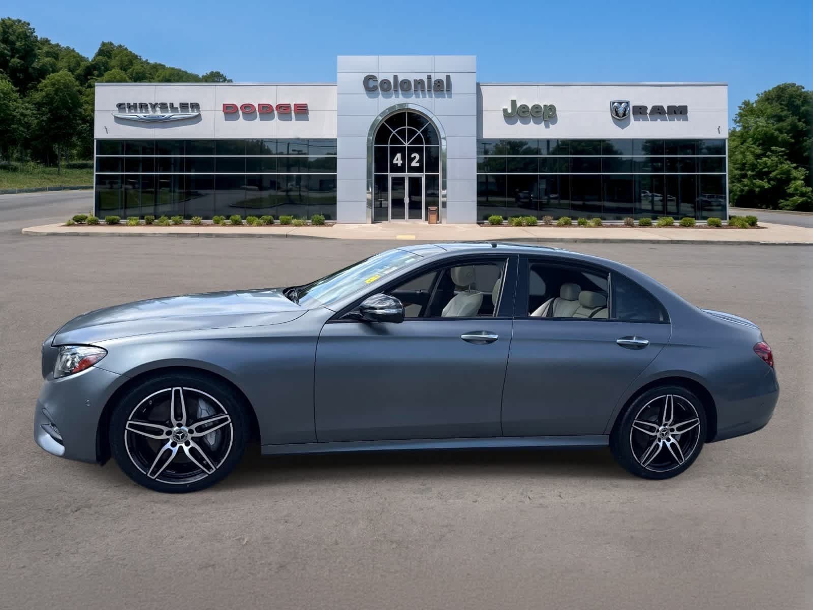 Used 2020 Mercedes-Benz E 350 4MATIC Sedan image 2