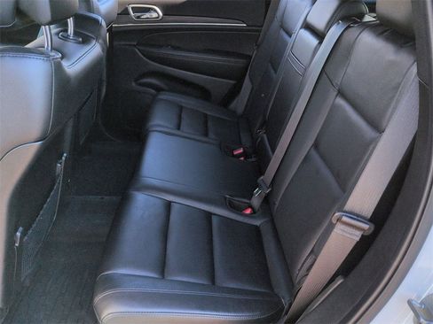 Used 2022 Jeep Grand Cherokee Limited w/ Tech Group image 17