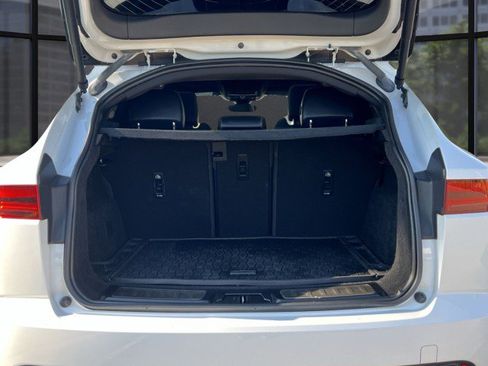 Used 2024 Jaguar E-PACE R-Dynamic SE image 17