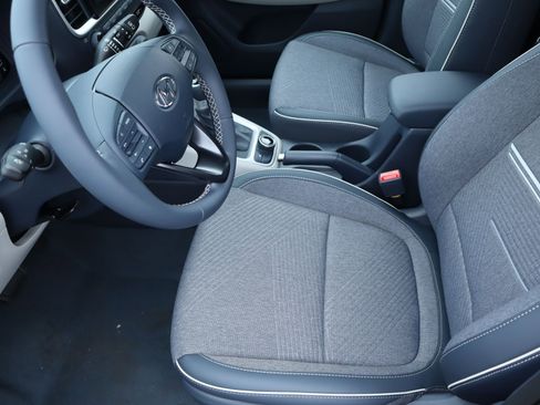 New 2026 Hyundai Venue SEL FWD image 16