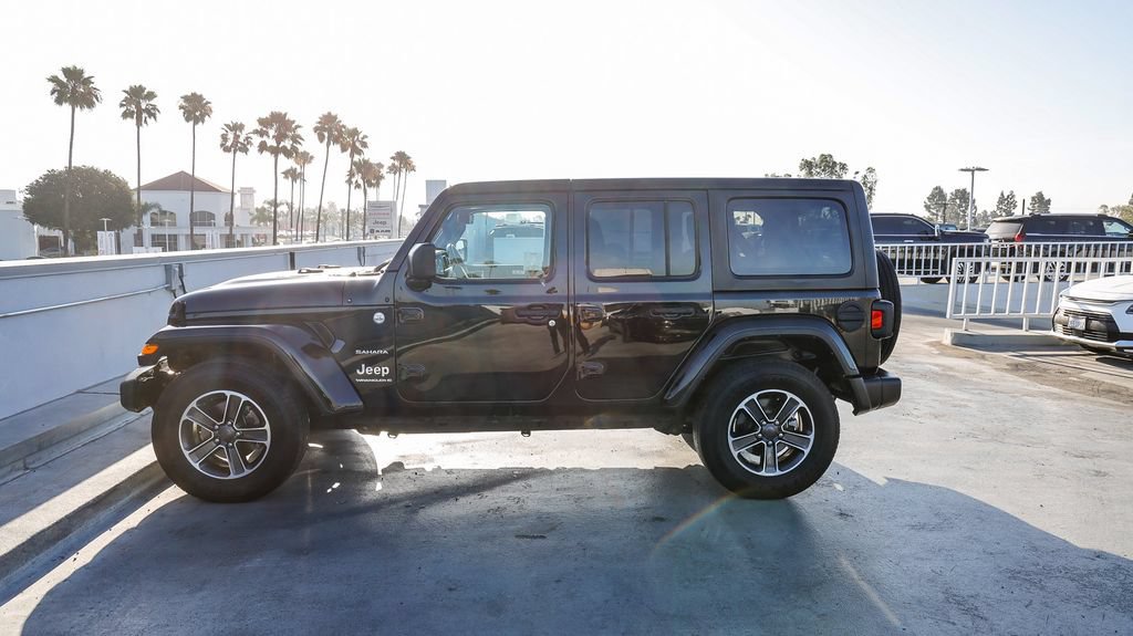 Used 2023 Jeep Wrangler Unlimited Sahara AWD/4WD image 14