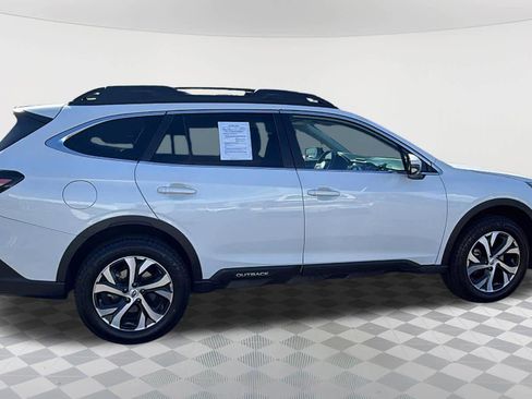 Used 2022 Subaru Outback Limited XT AWD/4WD image 4