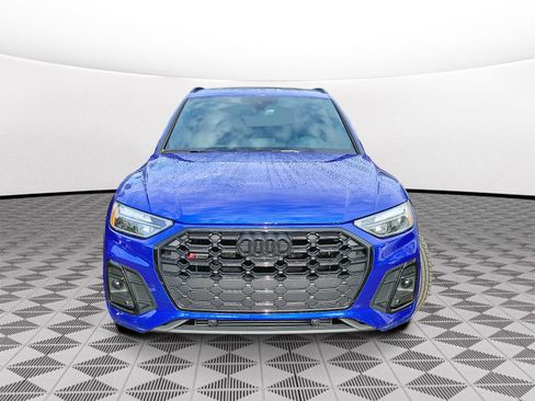 Used 2023 Audi SQ5 Premium Plus w/ Premium Plus Package AWD/4WD image 2