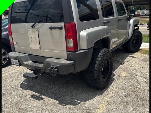 Used 2008 HUMMER H3 AWD/4WD image 5