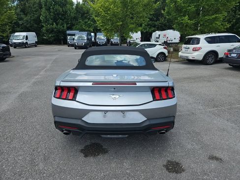 Used 2024 Ford Mustang Premium RWD image 6