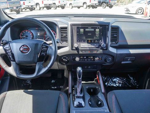 Used 2024 Nissan Frontier PRO-4X AWD/4WD image 13