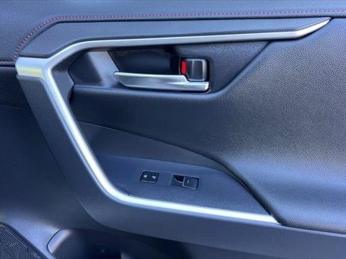 Certified 2022 Toyota RAV4 XSE AWD/4WD image 19