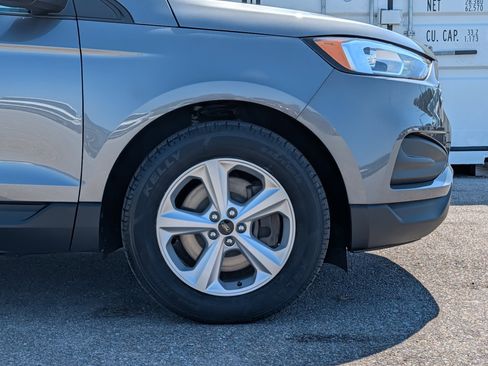 Certified 2024 Ford Edge SE image 11