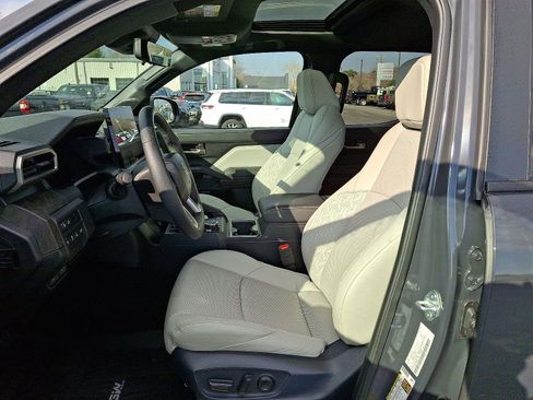 Used 2024 Toyota Tacoma Limited image 13