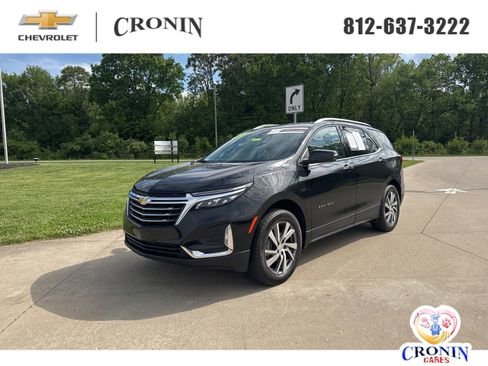 Used 2023 Chevrolet Equinox Premier AWD/4WD image 1