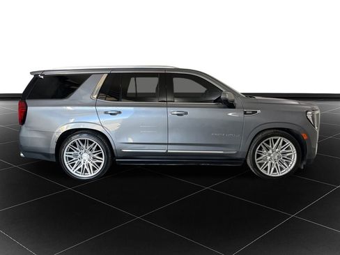 Used 2021 GMC Yukon Denali w/ Denali Premium Package image 8