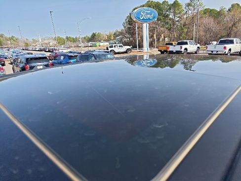 Used 2019 Ford F250 XLT w/ XLT Premium Package image 9