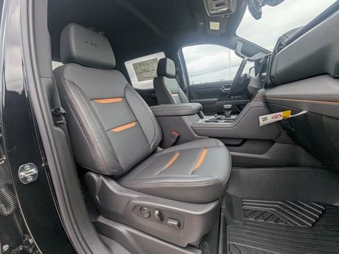 New 2026 GMC Sierra 1500 AT4 w/ AT4 Premium Package image 16