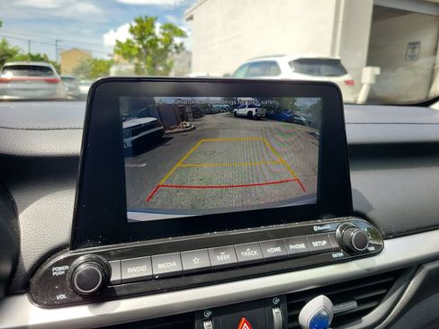 Used 2021 Kia Forte LXS FWD image 23