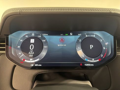 Used 2024 Land Rover Range Rover Long Wheelbase SE image 15