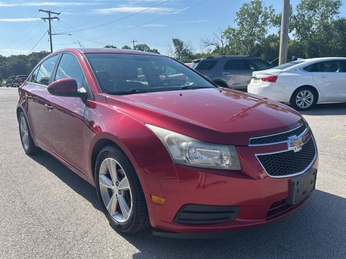 Used 2014 Chevrolet Cruze LT FWD image 3