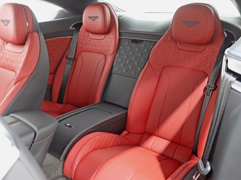 Used 2020 Bentley Continental GT AWD/4WD image 32