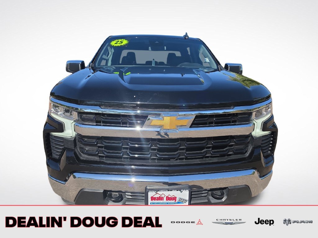 Used 2025 Chevrolet Silverado 1500 LT AWD/4WD image 9