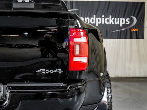 Used 2022 RAM 3500 Limited image 40