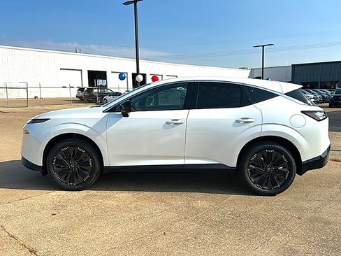 New 2026 Nissan Murano Platinum w/ Cargo Package AWD/4WD image 3