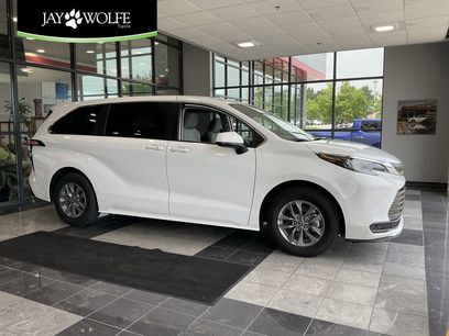 Certified 2024 Toyota Sienna LE