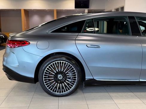 Used 2022 Mercedes-Benz EQS 450+ Sedan image 17