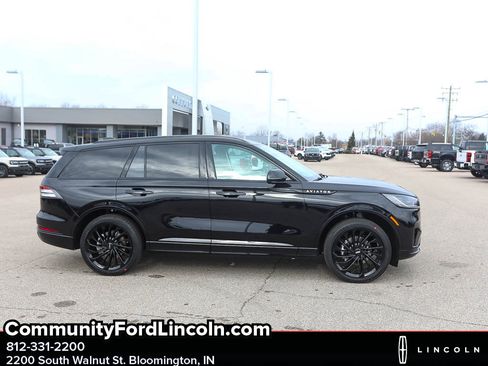 New 2026 Lincoln Aviator Reserve image 8