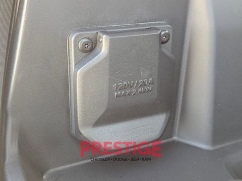Used 2024 Chevrolet Silverado EV RST AWD/4WD image 5