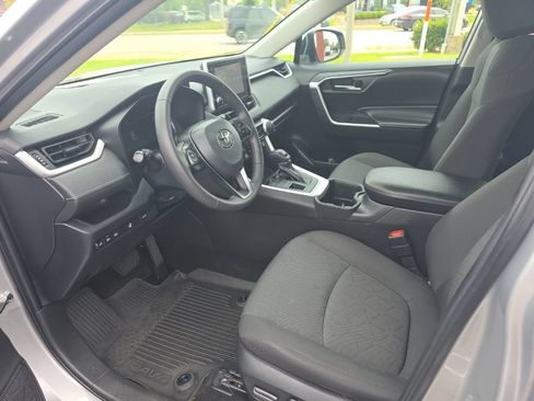 Certified 2023 Toyota RAV4 XLE w/ Convenience Package AWD/4WD image 9