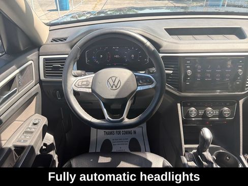 Used 2023 Volkswagen Atlas SE w/ Black Wheel Package FWD image 17