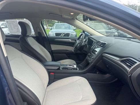 Used 2019 Ford Fusion SE w/ Equipment Group 151A image 14