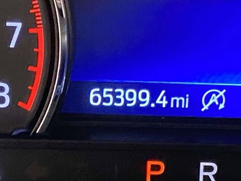 Used 2023 Ford Explorer XLT image 22