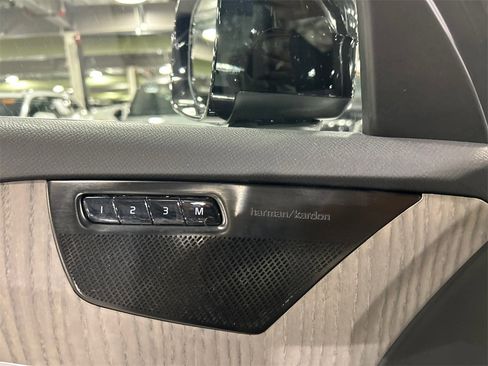 Certified 2023 Volvo XC90 B5 Plus w/ Protection Package Premier image 23