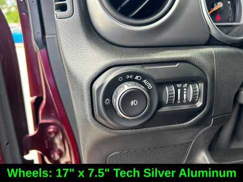 Used 2021 Jeep Wrangler Unlimited Sport AWD/4WD image 35