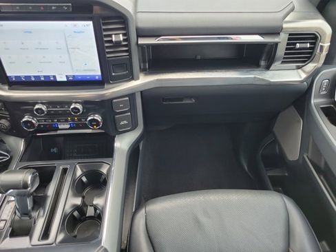 Used 2022 Ford F150 Lariat w/ Equipment Group 502A High image 14