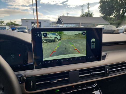 New 2026 Lincoln Corsair Premiere image 32