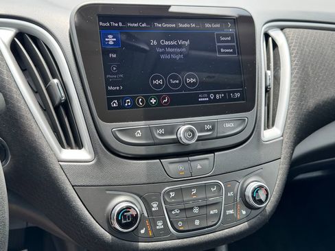 Used 2024 Chevrolet Malibu LT FWD image 20
